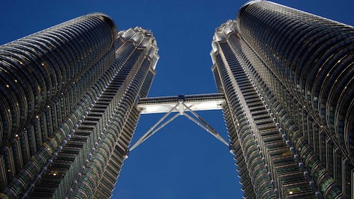 Torri-Gemelle-Petronas-986x555