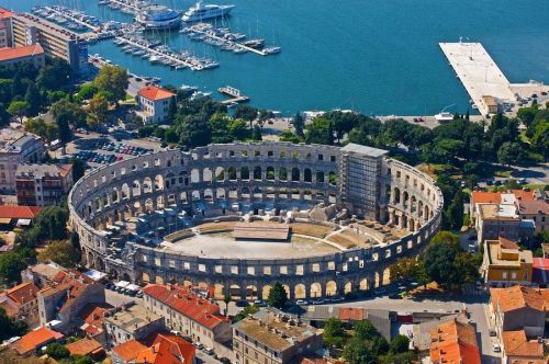 Croazia: hotel e attrazioni a Pola