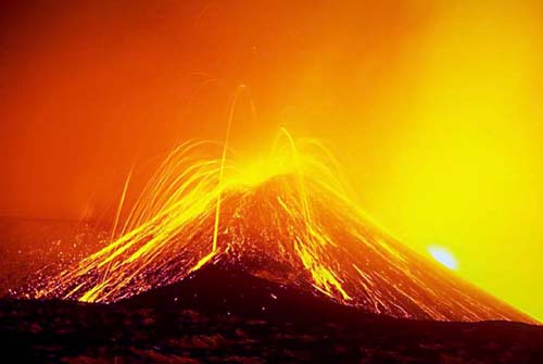 Il Parco dell’Etna e il vulcano attivo più alto d’Europa