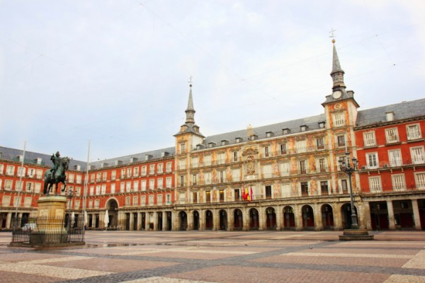 Due grandi piazze da vedere a Madrid in Spagna