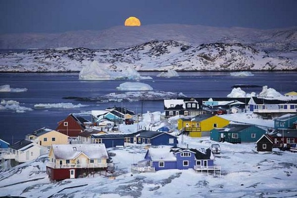 Viaggi indimenticabili? In Groenlandia ed “on the road”