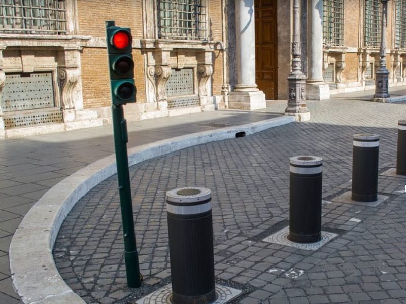 Roma, il turismo riparte ma i problemi restano: a che punto siamo con i mezzi pubblici?